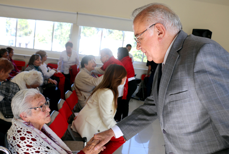 Apadrinamiento - Fundación Vélez